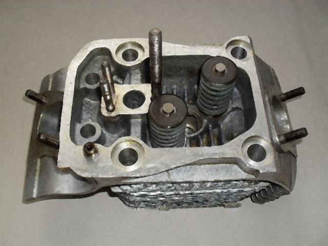 Głowica cylindra kompletna z zaworami, Tatra 148, 442070310514